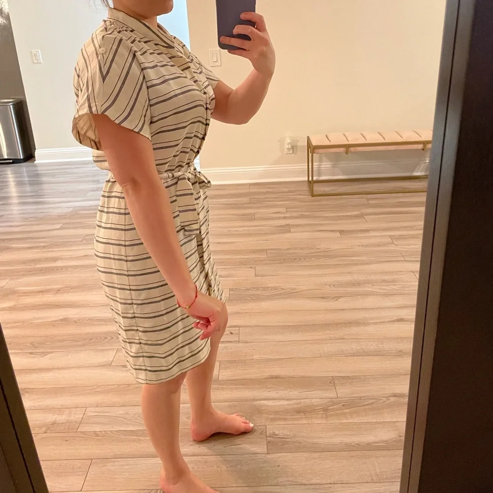 Striped dress - Picture 2 of 5